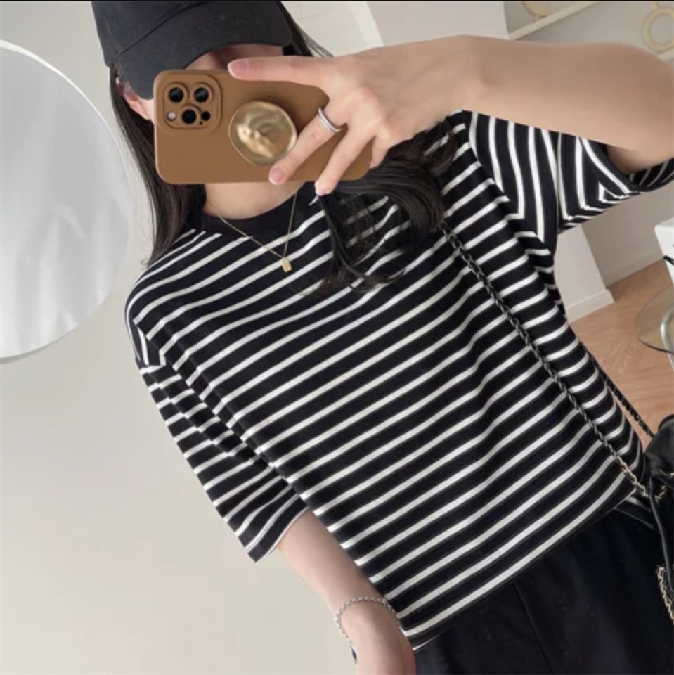 검은색