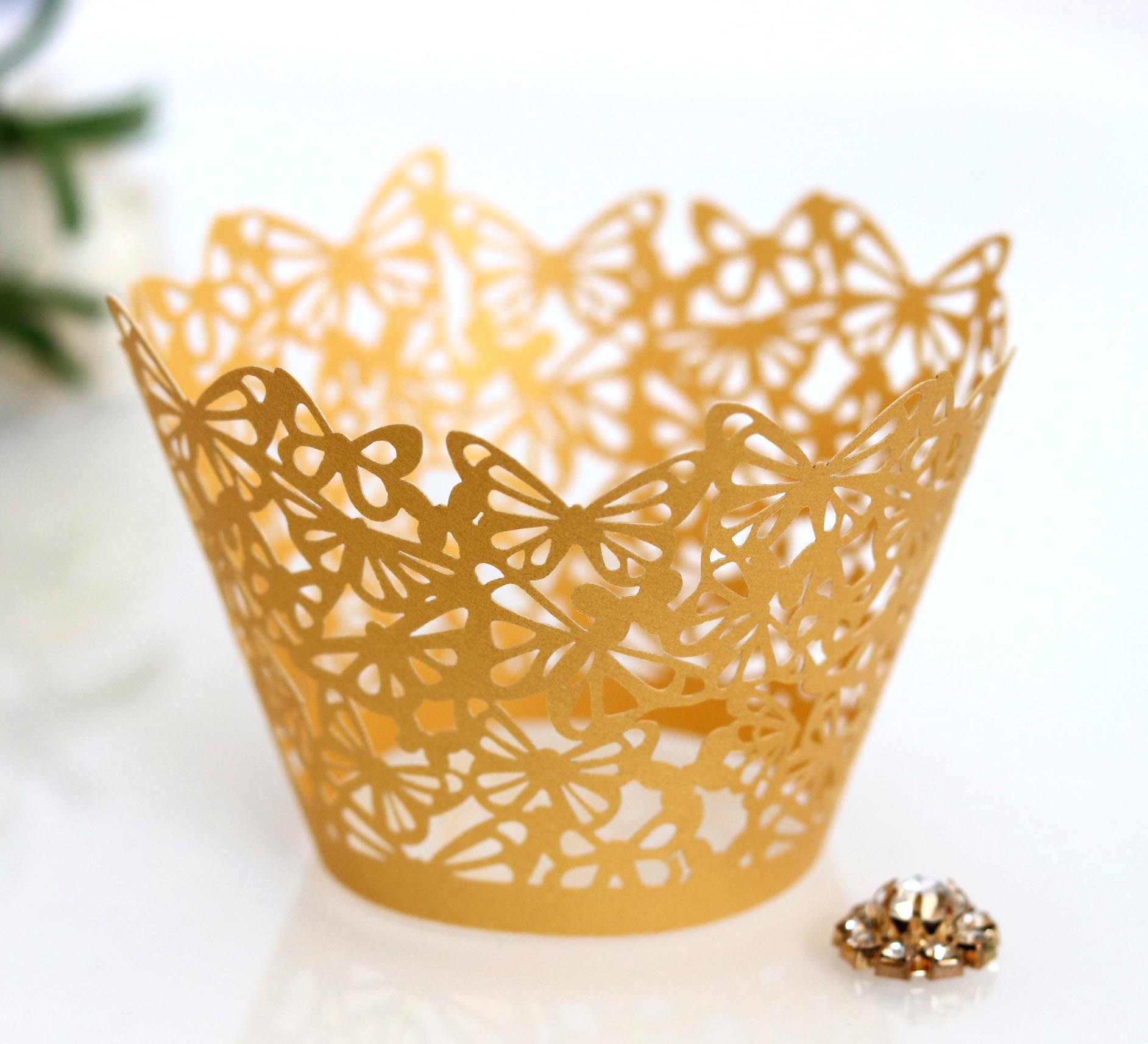 婚礼蛋糕装饰 蝴蝶纸围边镂空 金色蛋糕纸杯花边 纸托包装 批发