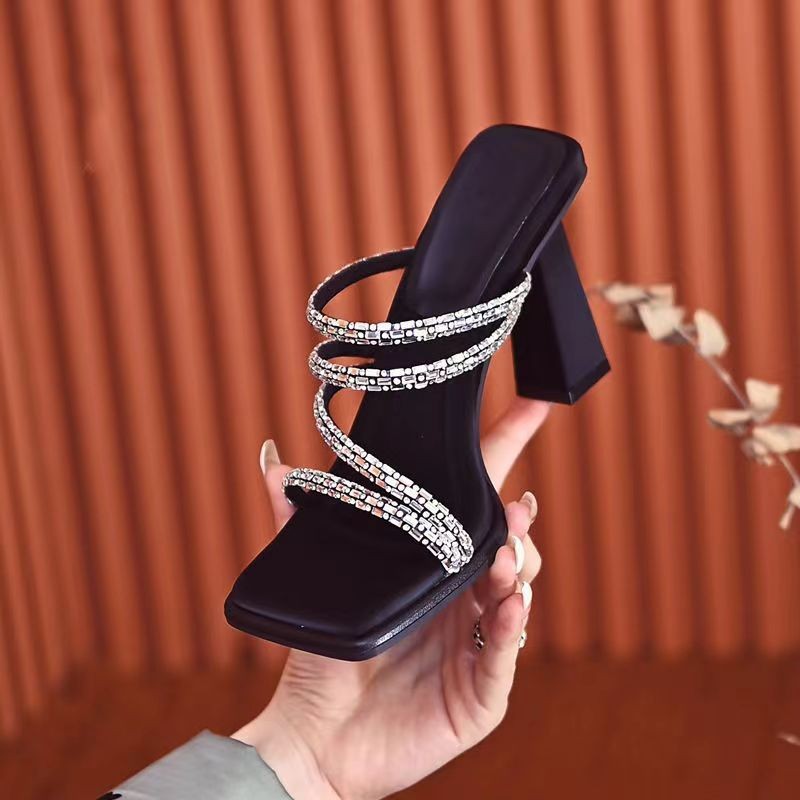 Stylish Thick Heeled Slippers