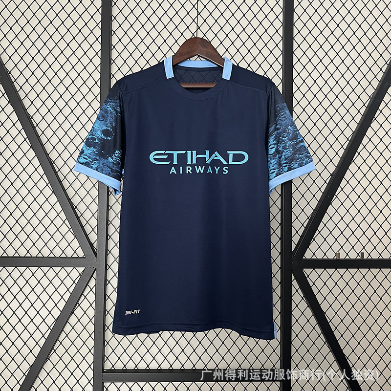 Manchester City 15-16 fuera / S