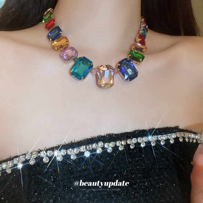 Europeo y americano color diamante cristal cuadrado joya collar de moda elegante exagerado clavícula cadena personalidad nicho Collar para las mujeres