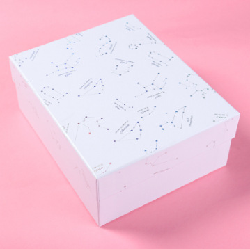 En stock cielo cubierta caja de regalo de alta gama rectangular cielo estrellado caja de regalo grande caja de cartón negro ventas directas de la fábrica