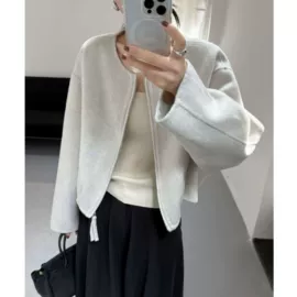 连衣裙;其他短外套;女式毛呢外套