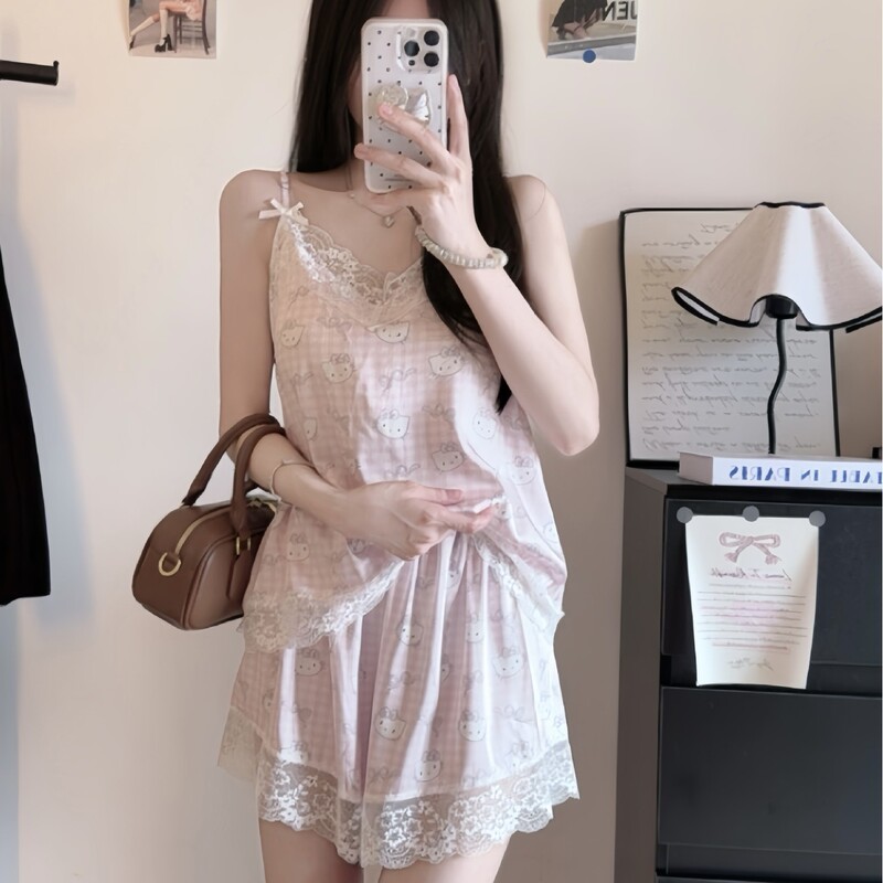 Yase [wan wan girl] 2025 new ice and snow silk pajamas suspenders shorts light luxury sweet cute home clothes