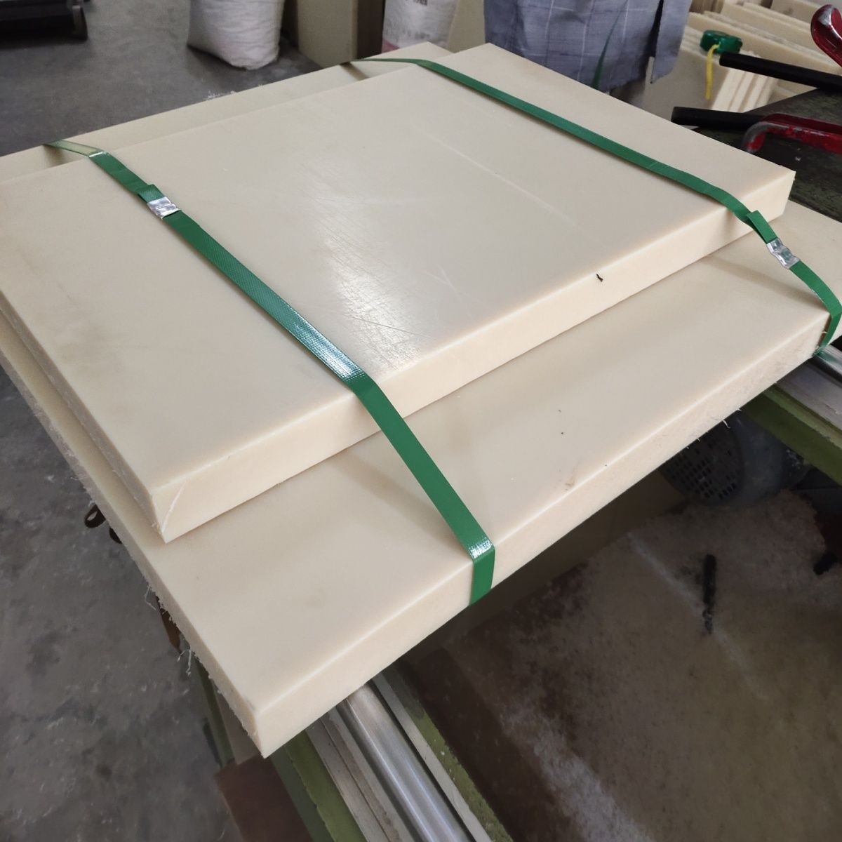 加硬尼龙板啤板冲床胶板吸塑内衣模杯厂刀模板纯料A级耐磨耐用