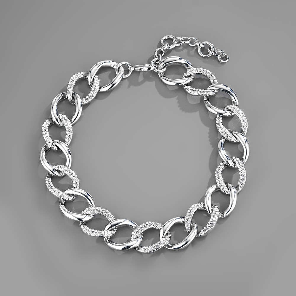 Cuban Chain Necklace In Oversized Oval Alloy With Full Diamonds_voghion.com