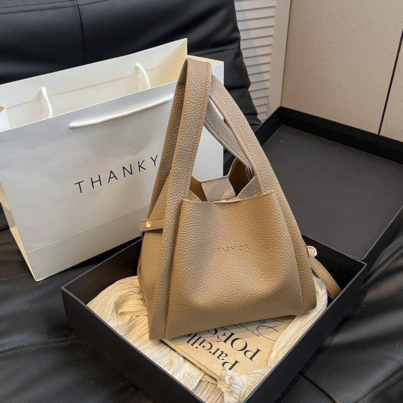 Conjunto de dos bolsos de mujer, primavera 2025, bolso de hombro de cuero suave, bolso bandolera informal y sencillo, popular este año.