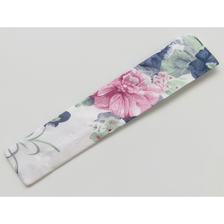 En stock cubierta del ventilador de las mujeres de tela de seda bolsa de ventilador regalo pequeño ventilador de embalaje fabricante de lino cubierta del ventilador de brocado