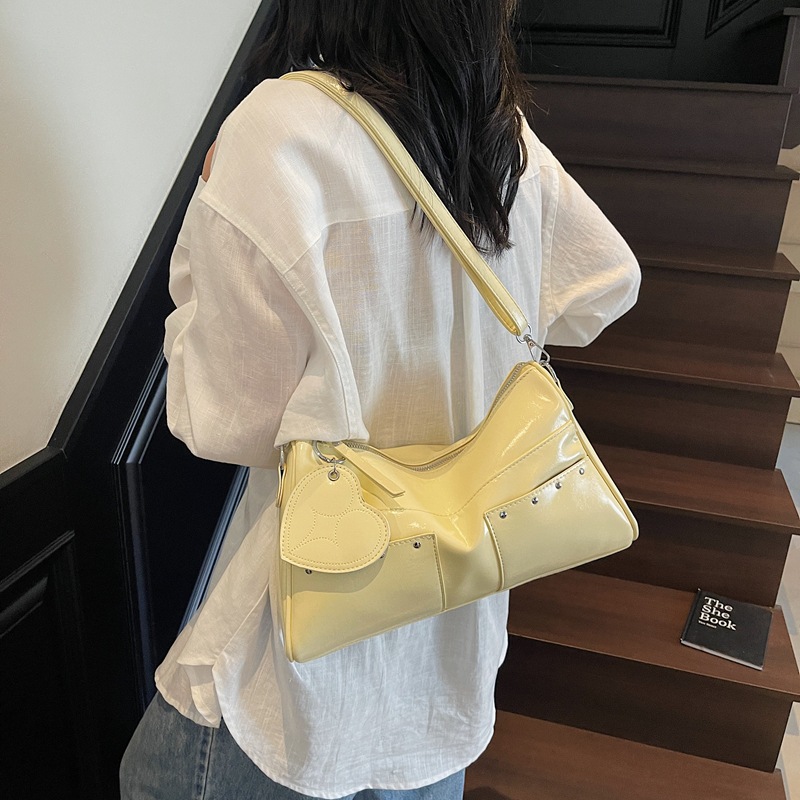 Bolso grande retro estilo Hong Kong 2025 verano nuevo bolso femenino bolso de hombro con textura transfronteriza bolso de mensajero con estampado de leopardo de alta calidad