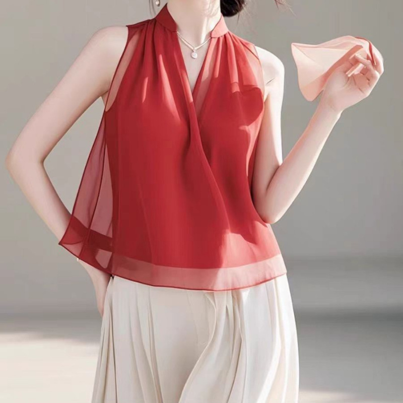 Summer New Fashion Hanging Neck Chiffon Sleeveless Red Shirt Top Lightweight Breathable Women's Top Western Style Beautiful