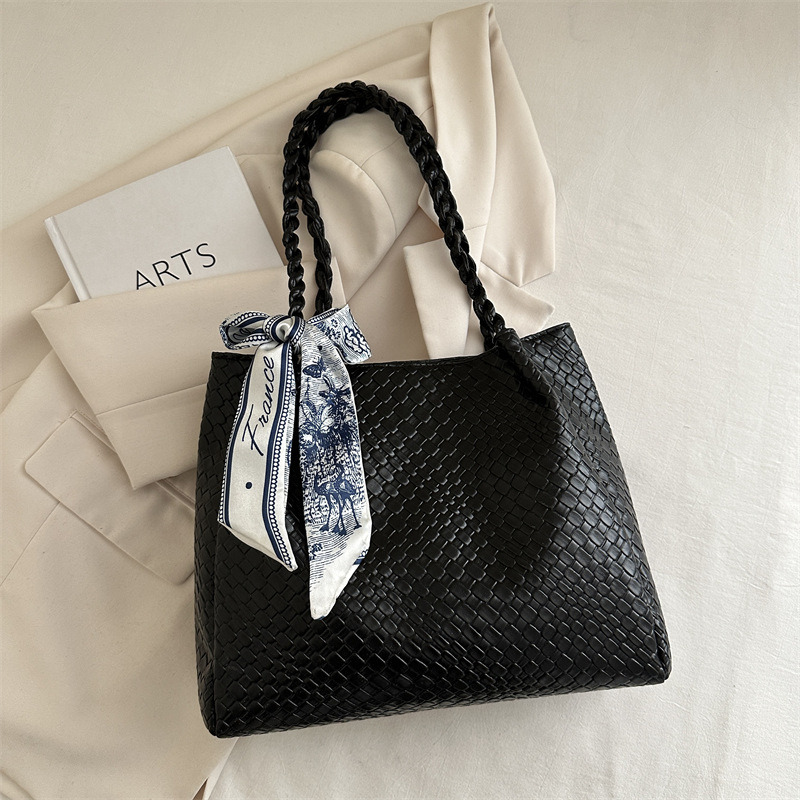 estilo coreano retro 2025 primavera y verano alta bufandas de seda bolso de hombro, bolso de viaje popular este año, bolso de brazo, bolso especial