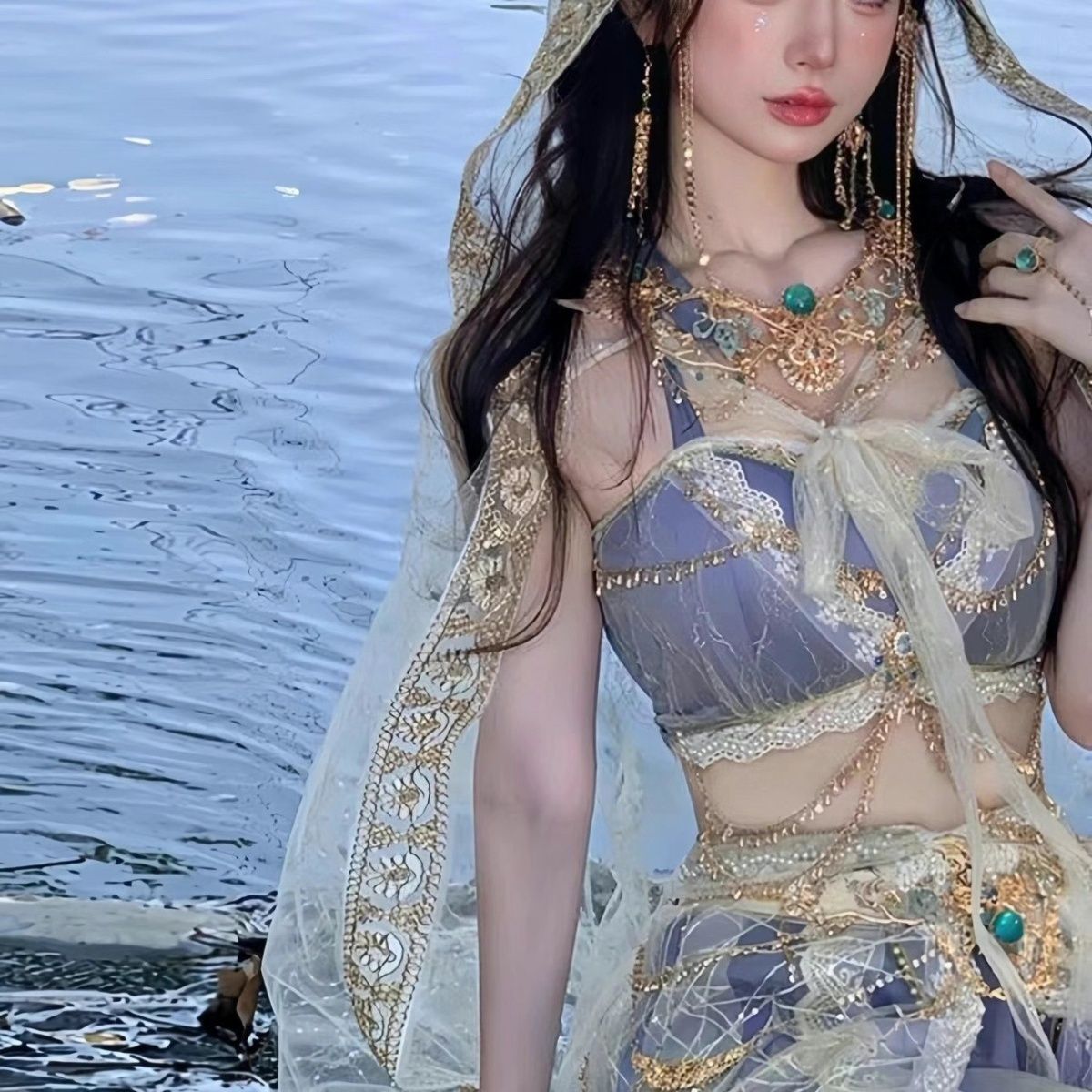 异域风情西域公主服饰网红爆写真沙漠旅拍