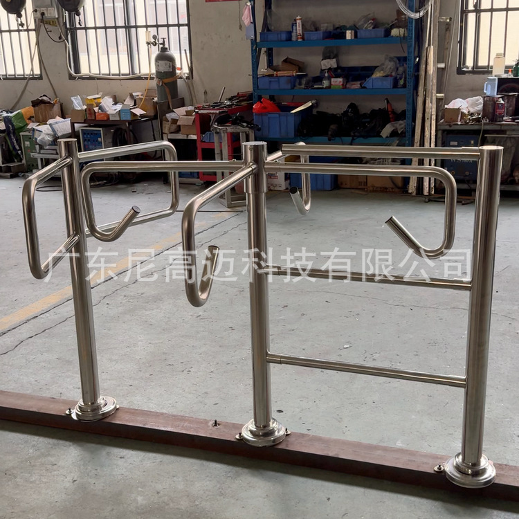 单向导流栅栏旋转人行门,轮渡码头小区公园手推转动不锈钢挡闸门