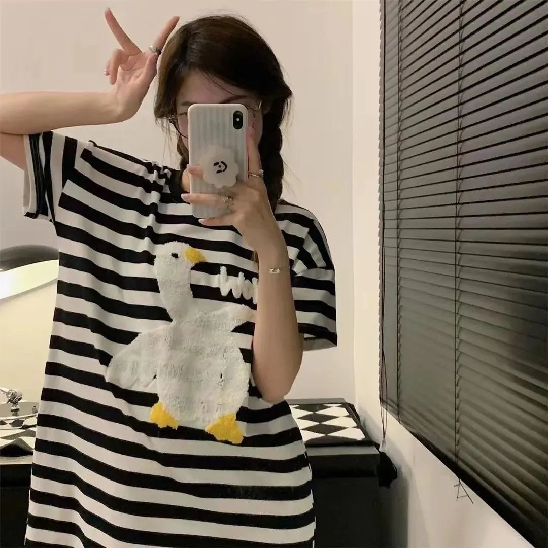 Corea del sur ins gran gansos blancos rayas pijamas mujeres 2024 nuevo verano de alta calidad sensación suelta pijamas de dibujos animados rojos