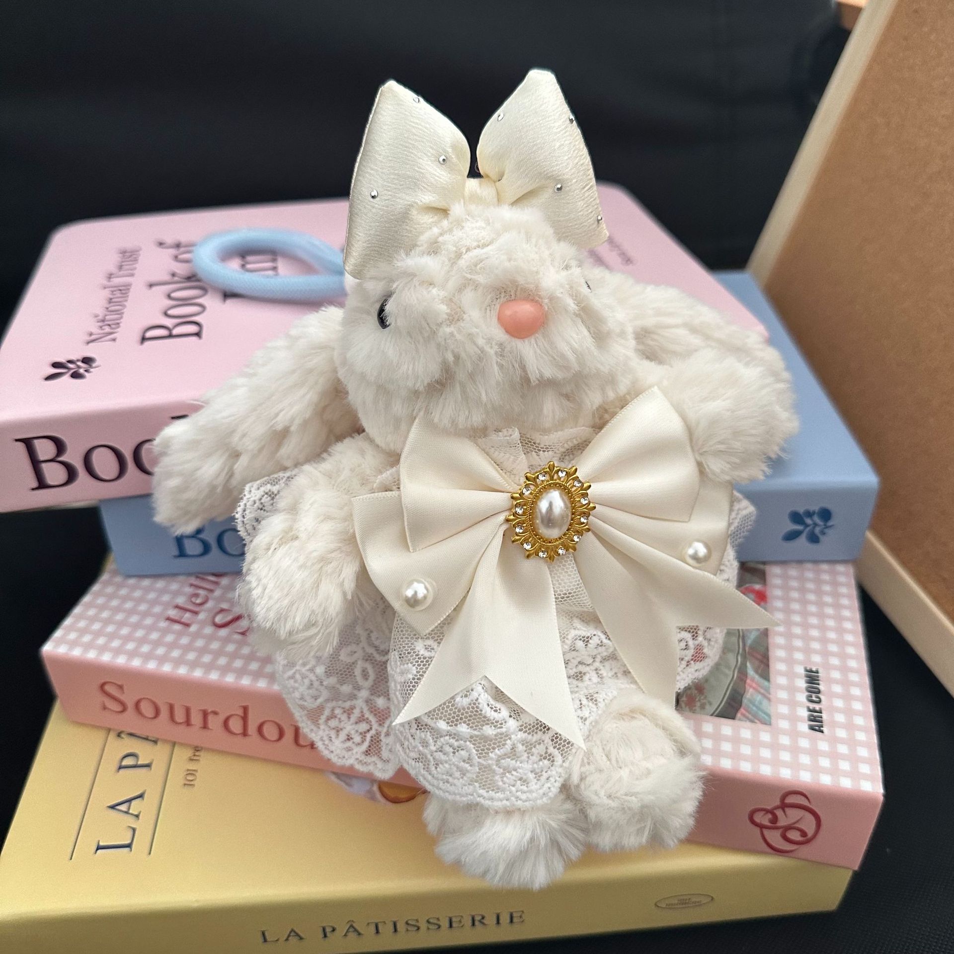 243g Weight Bag Charms Bag Accessories Type 1 Piece Quantity Holiday, Daily Occasion Plush Material Rabbit Pattern Cartoon Style, Cute Style 1 Piece Plush Rabbit Bag Charms 无