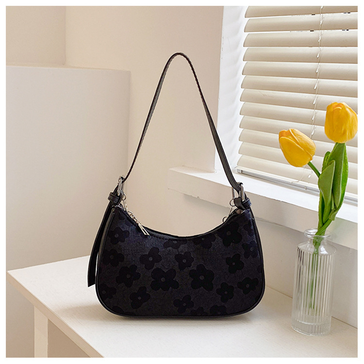 Women's Shoulder Bag Crescent Chain Underarm Bag For Women_voghion.com