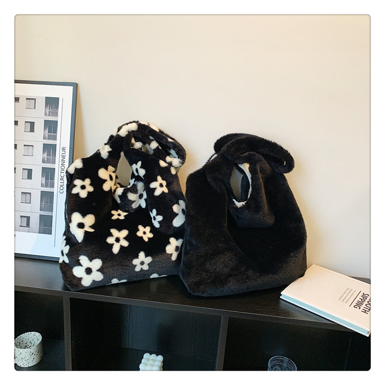 Winter Nieuwe Harige Tas Vrouwen Tas 2023 Mode Grote Capaciteit Vrouwen Schoudertas Zachte Pluche Handtas Vrouwen groothandel_voghion.com