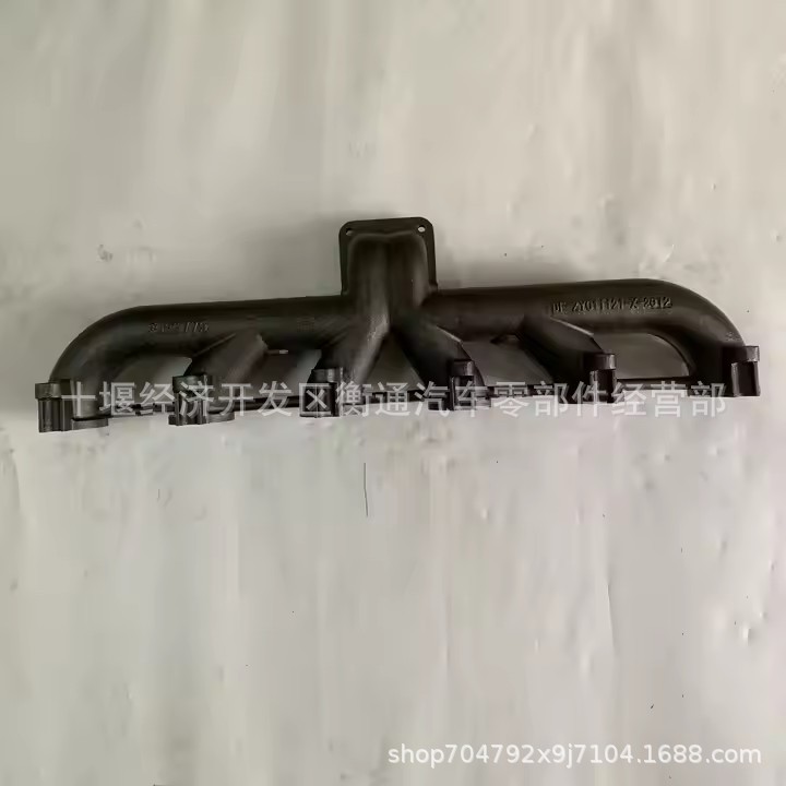 Cummins 6Ct8.3 Engine Exhaust Manifold 3932183 3929779 3906720