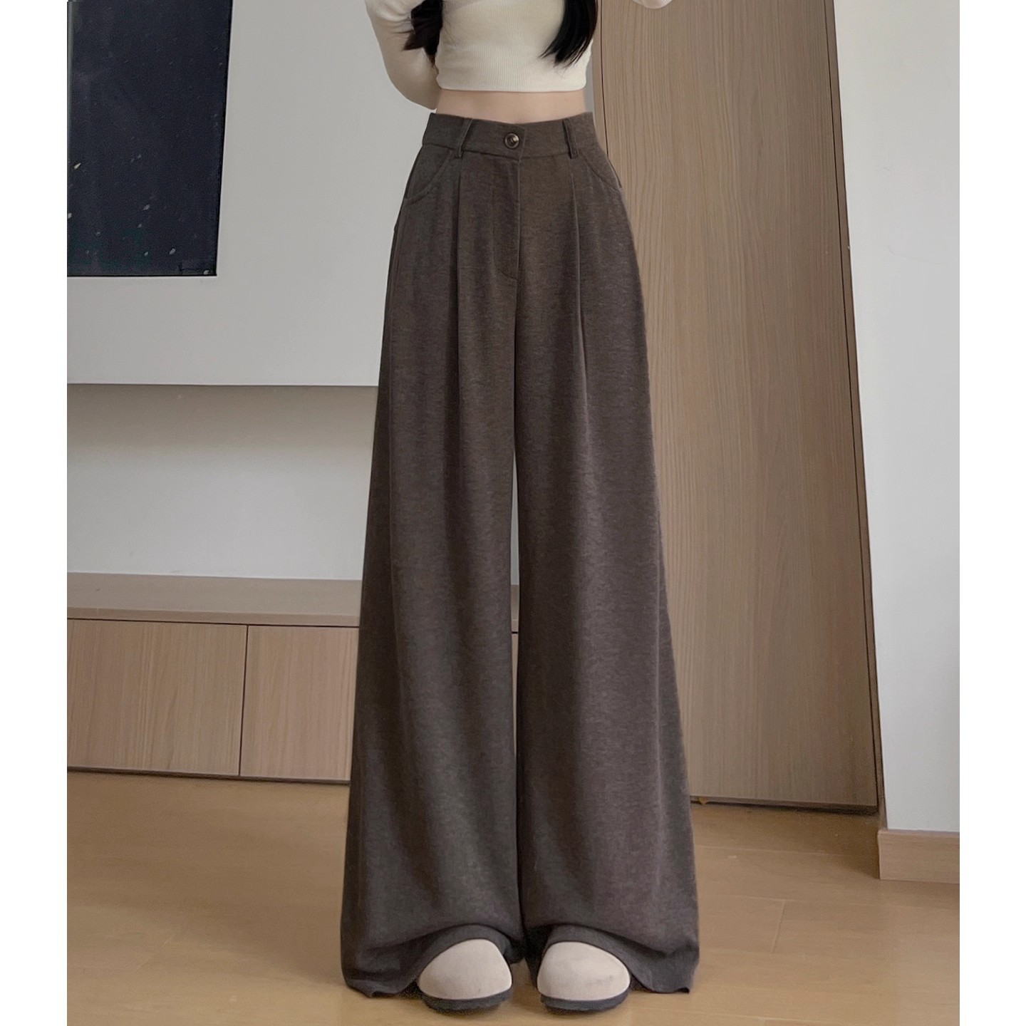 Pantalones de traje de arroz pegajoso color curry para mujeres otoño 2025 nuevos pantalones casuales rectos de cintura alta sueltos y delgados.