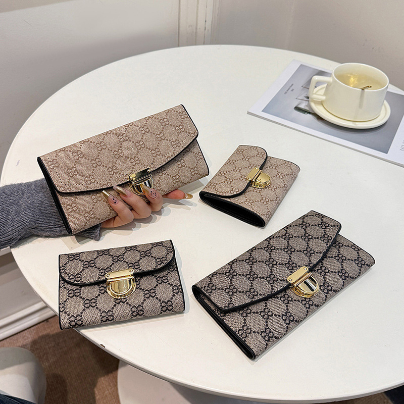 European and American Retro Wallet Women's Short Fashion Letter Printing All-match High-end Sense Niche Autumn and Winter Hand Long Wallet