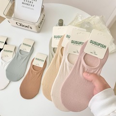 Wholesale 2023 Spring Morandi Color Silicone Non-Slip Women's Basic Invisible Socks, Athletic Low-Cut Socks