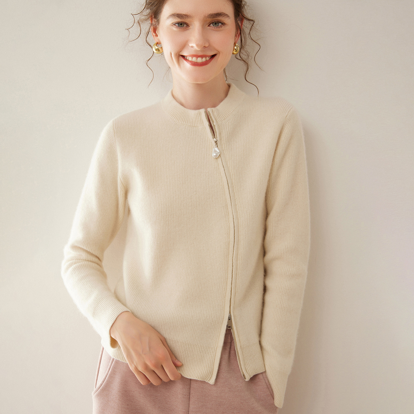 圆领拉链开衫女纯色山羊绒衫女元宝针螺纹针织秋季新款毛衣女