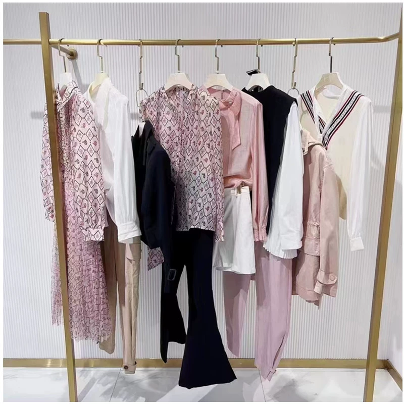 В соответствии с осенью 2022 года элегантные модные платья пальто марки скидок для женской одежды