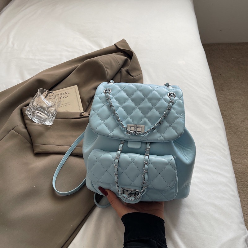 Chaîne de diamond bolsas de viaje femeninas de estilo de fragancia versátil 2026 mochila de moda de hombro nueva mochila de gran capacidad pequeña