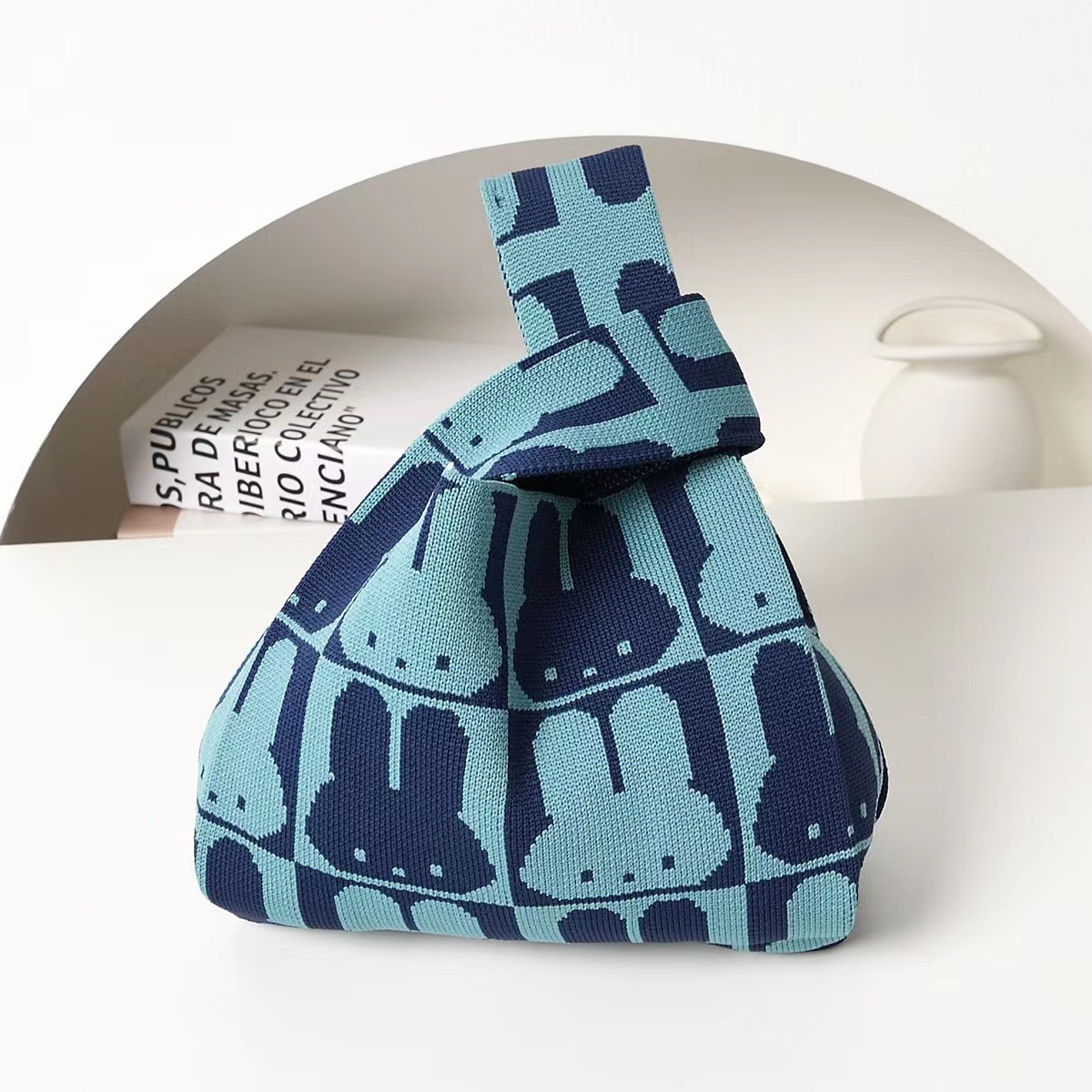 Blue square rabbit