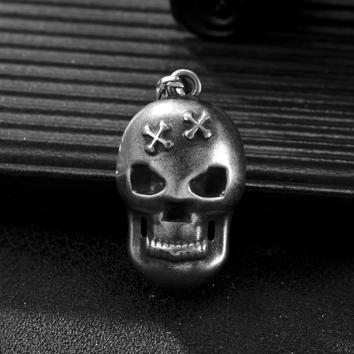 Colgante único Joyas de fundición de acero inoxidable transfronterizas Accesorios de collar de calavera Personalidad Exageración Fábrica de accesorios de joyería de bricolaje