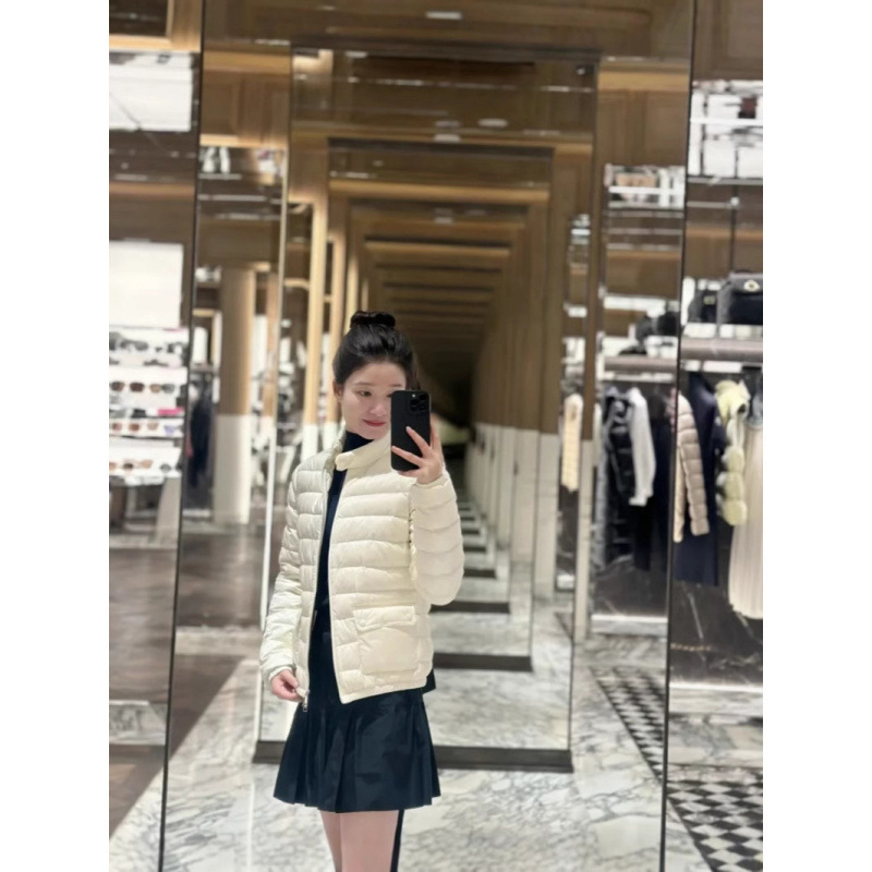 High-end Moncler 2024 new collection: short-style women’s down jacket, lightweight autumn/winter down coat High-end Moncler 2024 new collection: short-style women’s down jacket, lightweight autumn/winter down coat