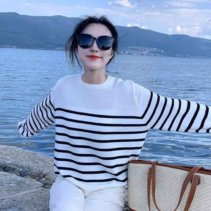 Korean Style Round Neck Foreign Trade Black and White Striped Women's Inside and Outside Long Sleeve Top Knitted Base Shirt for Spring, Summer, Autumn and Winter