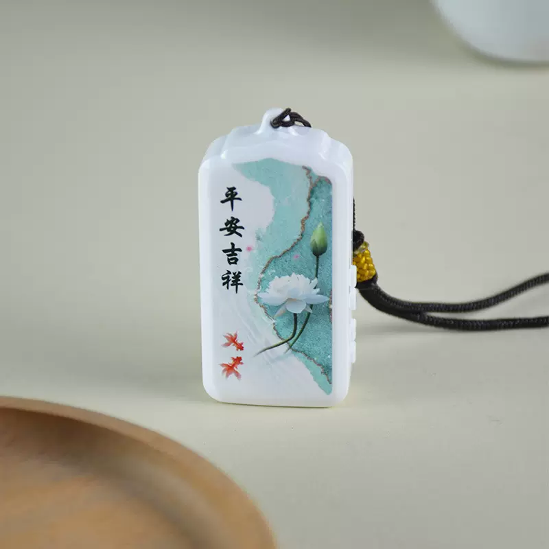 吊坠小音响随身挂脖念唱机迷你小型播放器插卡音乐机充电唱歌机