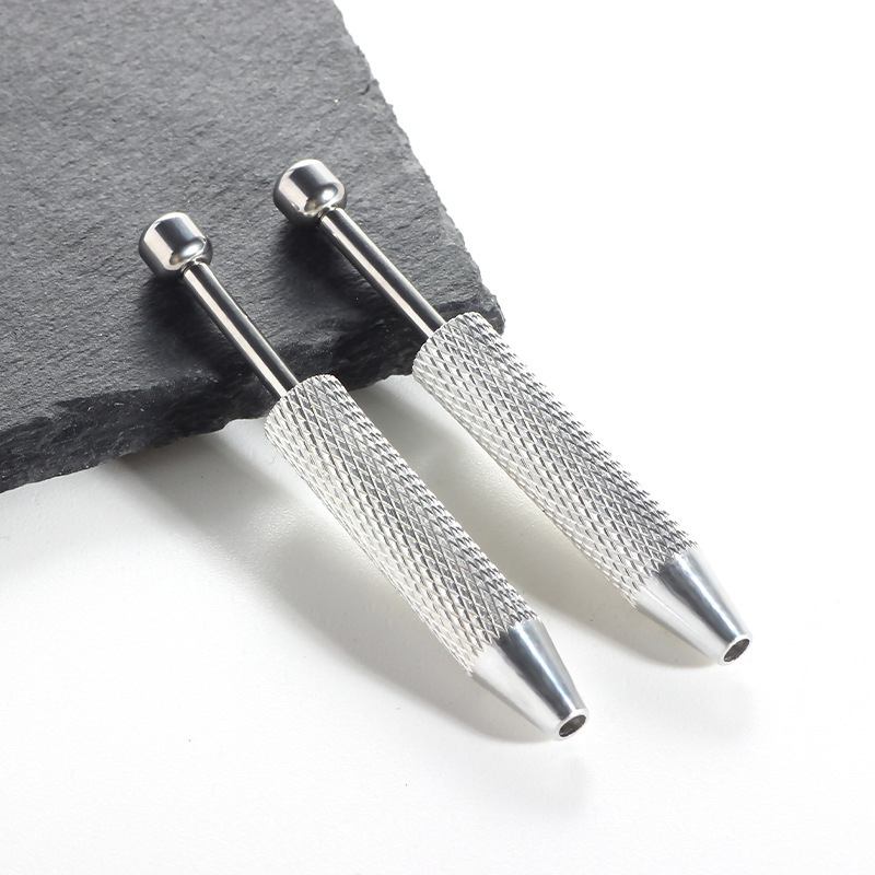 Pointed titanium steel lip stud product view