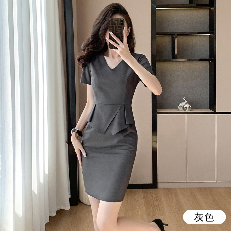 3015 gray "look at the picture"