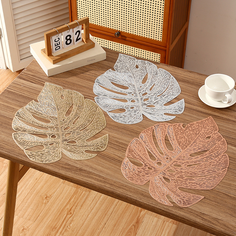 Mantel de PVC en forma de hoja romántica francesa, diseño de hoja creativa, cojín de aislamiento de restaurante de lujo simple y ligero, cojín impermeable