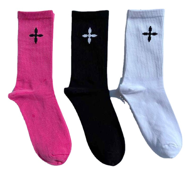 Trendy Ins Internet Celebrity Men's and Women's Versatile Mid-Calf Socks Japanese Style Preppy Style European and American Street Skateboard Long Cotton Socks Wholesale