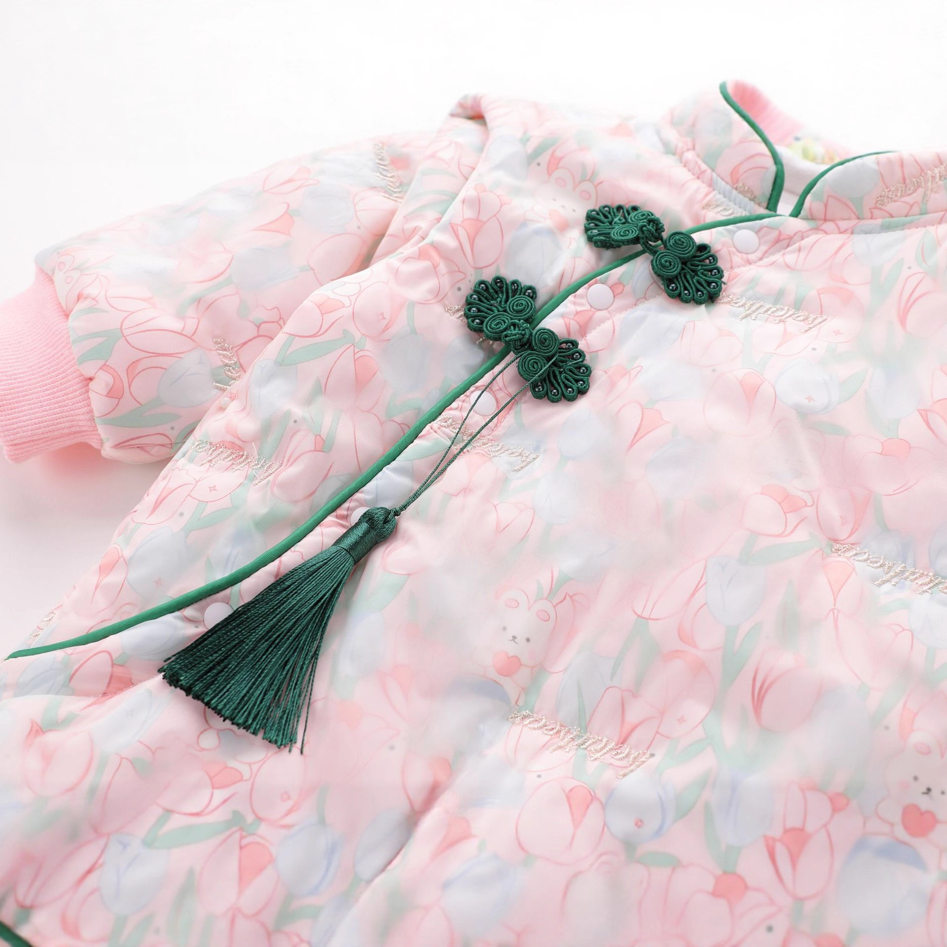 Bebé acolchado mono estilo occidental mujer bebé Otoño e Invierno estilo chino cheongsam mameluco un mes cien días lindo mameluco