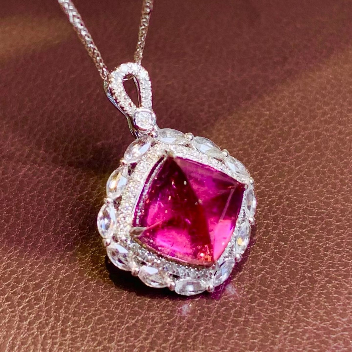Tourmaline Pendant Sugar Tower Natural Glass High Quality Versatile Accessory Wedding Accessory Y1963