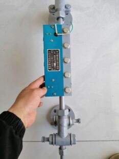 ���ˮ��偠t����͸����ʽ�pɫˮλӋB49X-2.5ҺλӋ������ˮλ��