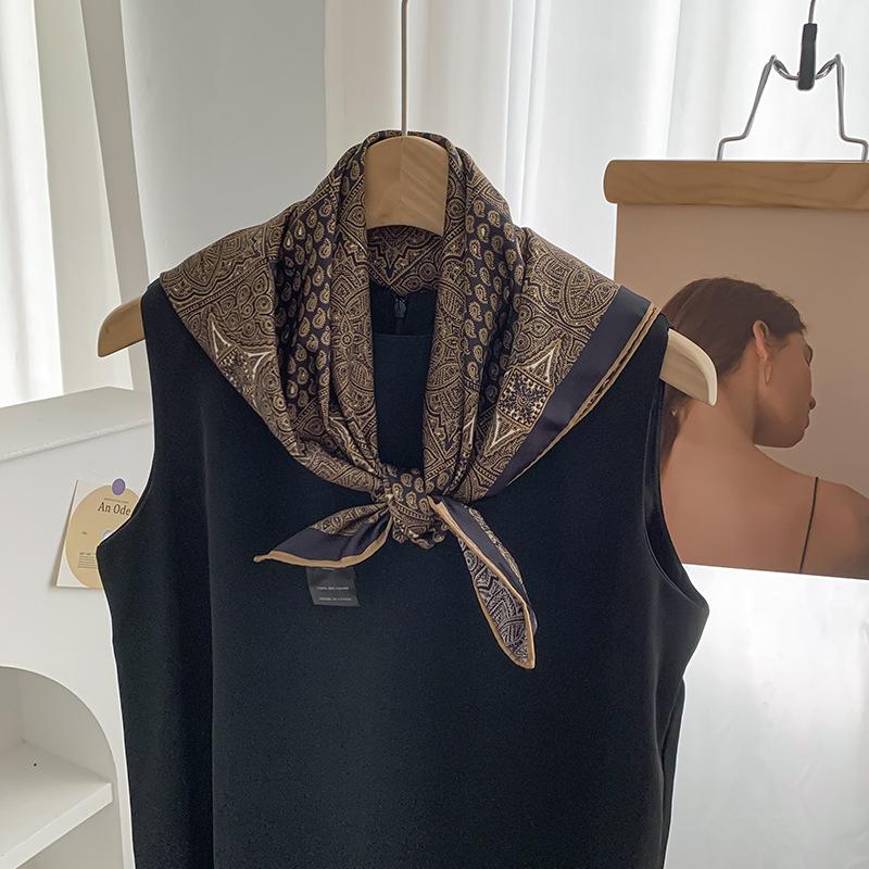 Bufanda de seda, bufanda cuadrada pequeña, nueva flor de anacardo, bufanda de seda de imitación, protección para el cuello de alta calidad, bufanda, chal, diadema