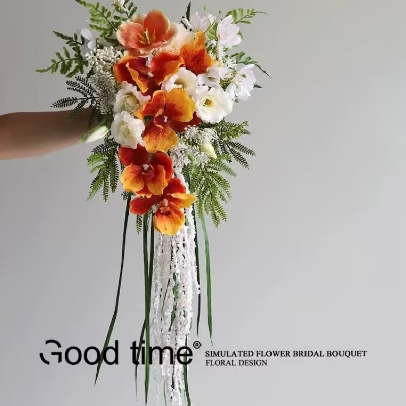 Nature style | 滝の手に持つ造花 |   花嫁のウェディングドレスの写真撮影の小道具ホームカウンタートップフラワーアート|undefined
