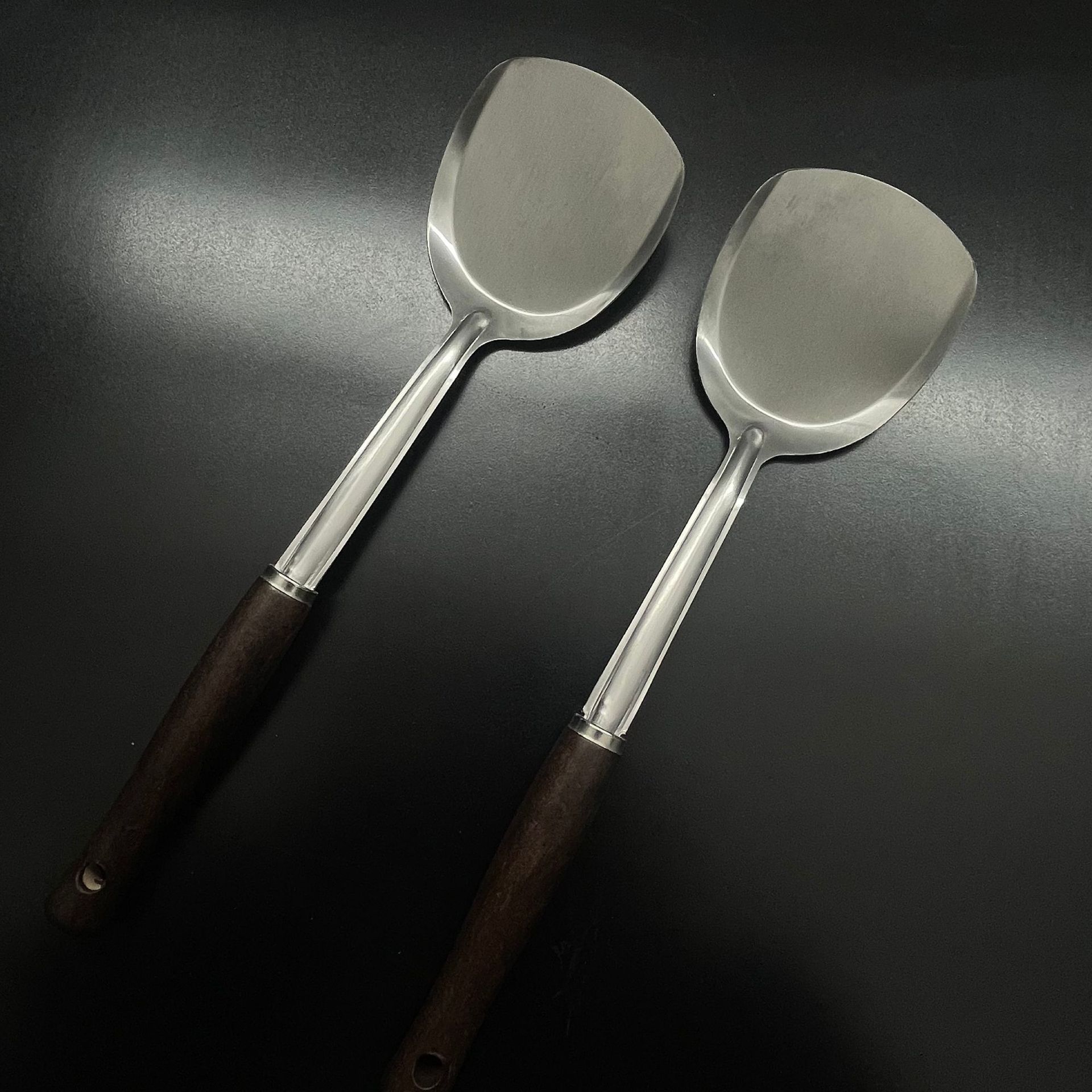 Paleta pequeña con mango de madera, cocina, olla pequeña para el hogar, pala pequeña especial, mini pala pequeña de cocina resistente a altas temperaturas de acero inoxidable