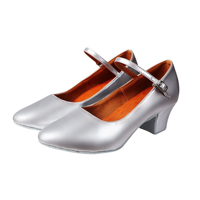 Zapatos de baile de Xinjiang, zapatos de baile modernos de cuatro estaciones, zapatos de baile latinos para adultos, zapatos de baile cuadrados, zapatos de baile uigures de tacón bajo