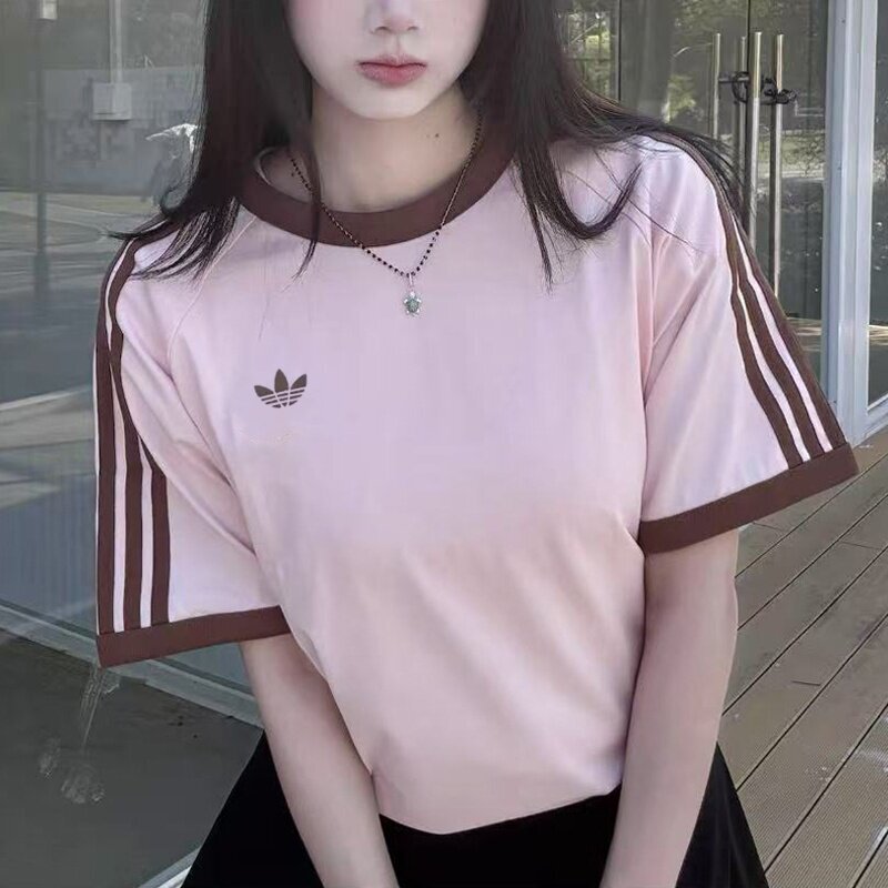 Clover Short-Sleeved Men's and Women's Embroidered Logo Contrast Stripes Summer Loose Cotton Sports Round Neck T-Shirt Kg6322 Clover Short-Sleeved Men's and Women's Embroidered Logo Contrast Stripes Summer Loose Cotton Sports Round Neck T-Shirt Kg6322