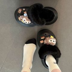 可爱卡通雪莉玫毛毛两穿洞洞鞋女2025秋冬外穿厚底包头拖鞋棉拖鞋