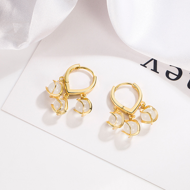 Elegant and Luxurious Cat's Eye Stone Earrings for Women 2022 New Niche Exquisite Ball Drop Earrings with a High-End Feel