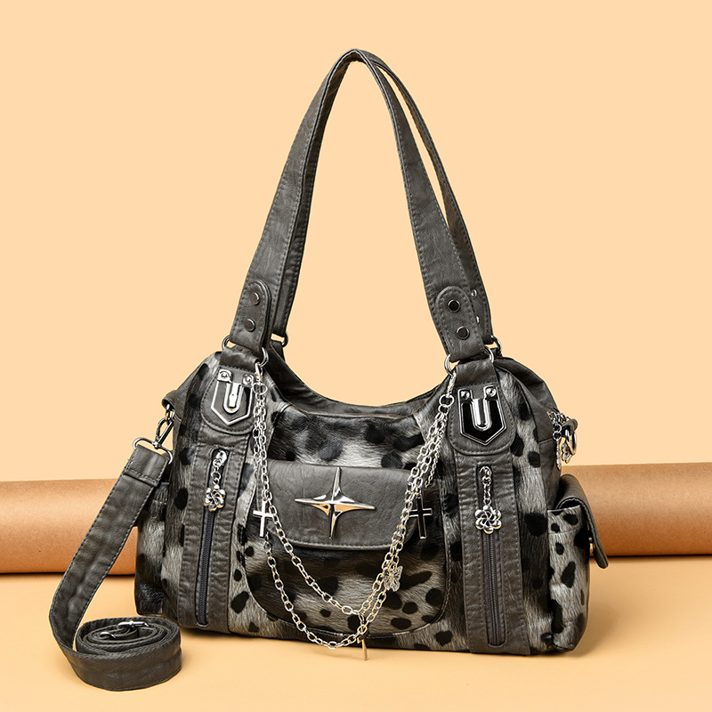 Genuine retro capacious one-shoulder bag, shoulder bag