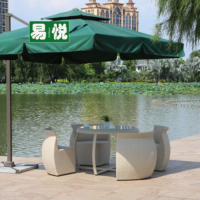 Mesa de té al aire libre, silla de la villa, mesas y sillas de cinco piezas con paraguas, mesas y sillas de jardín de la villa, mesa y sillas de caña al aire libre