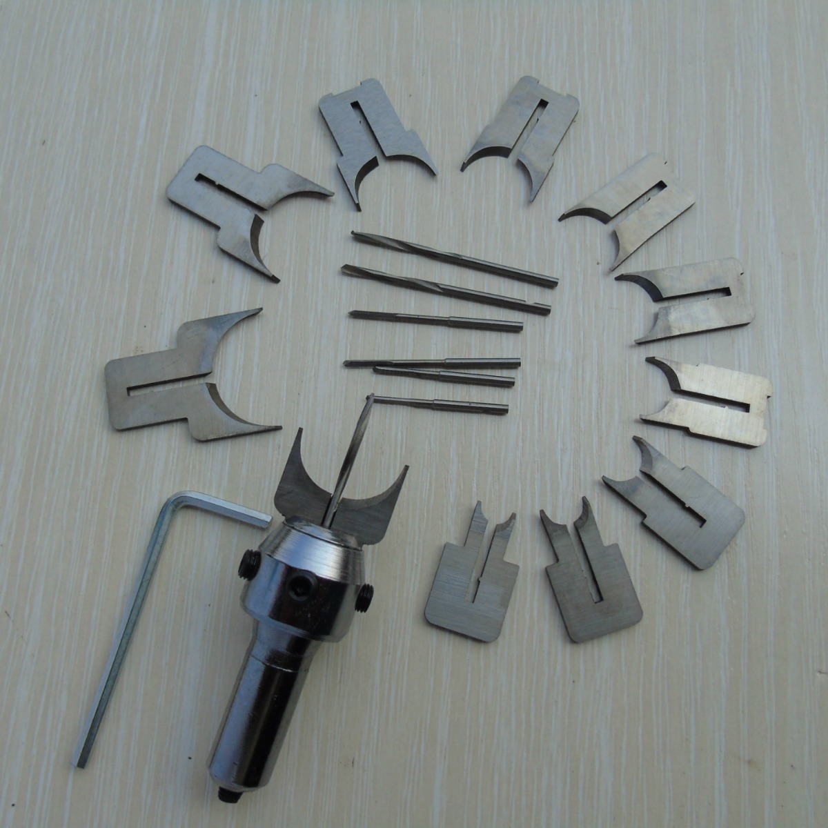 一杆7代佛珠刀手串圆珠刀，生产厂家，刃口锋利，厂家批发